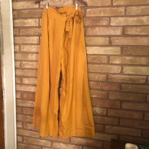 FOREVER 21 Contemporary Gold Flare Pants